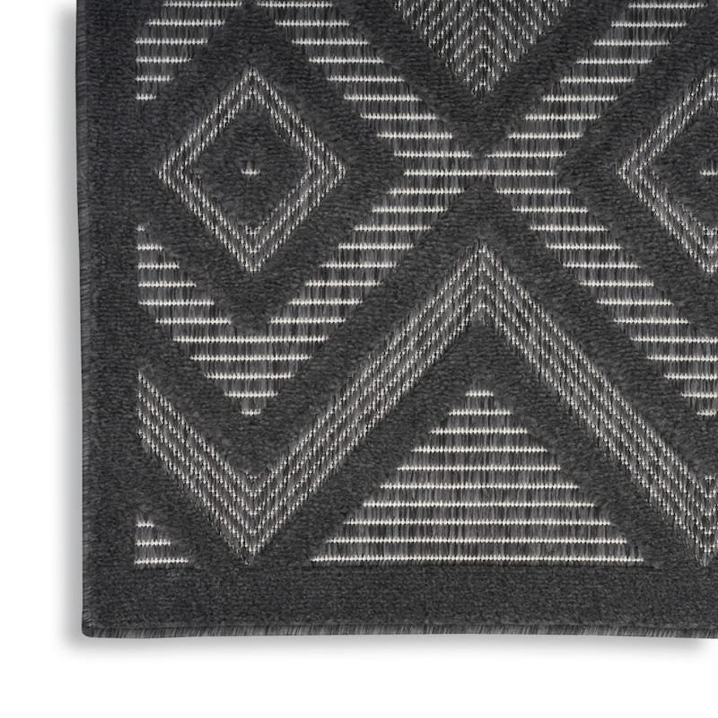 HomeRoots Contemporary Rectangle Outdoor Rug - 9' X 12'