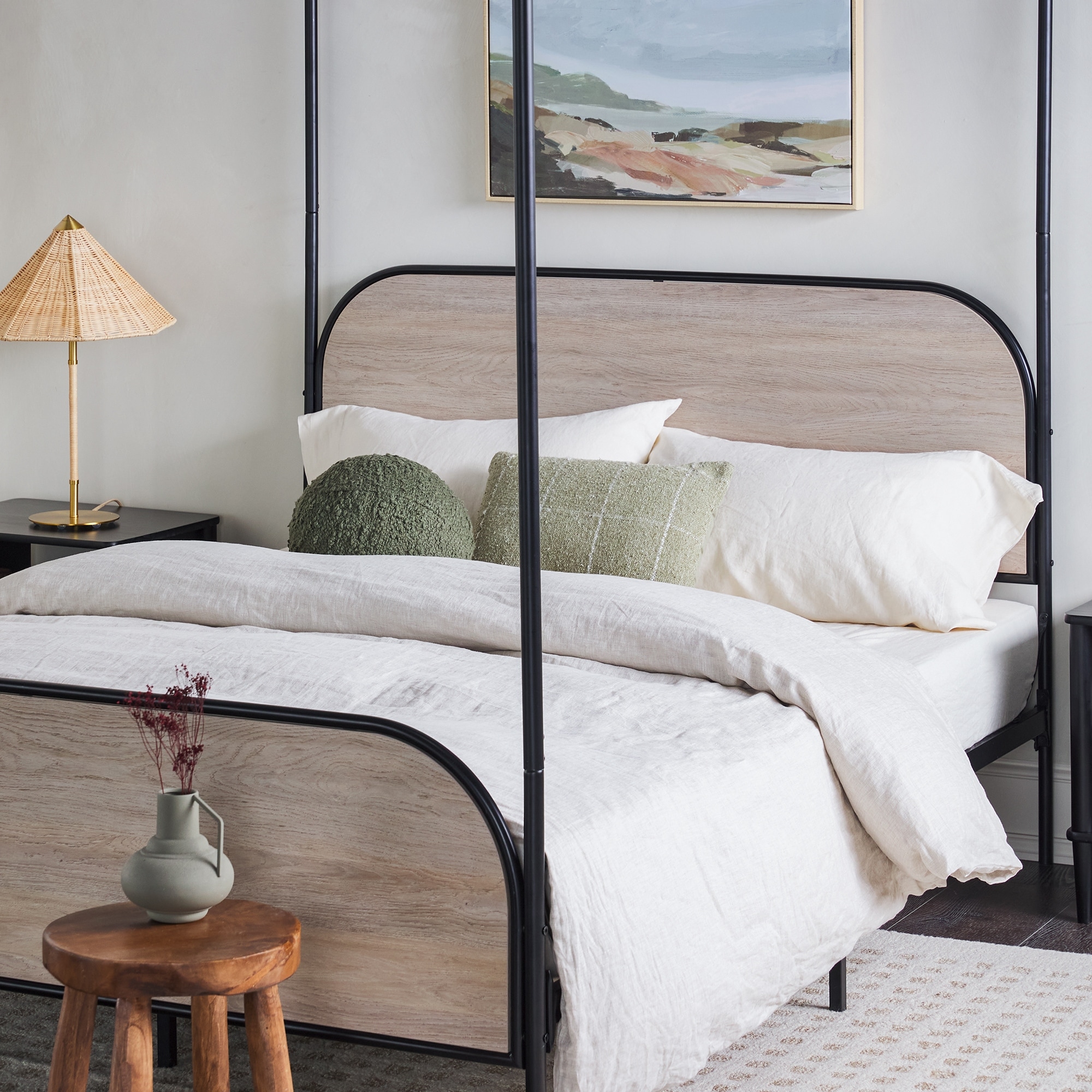 Middlebrook on sale canopy bed