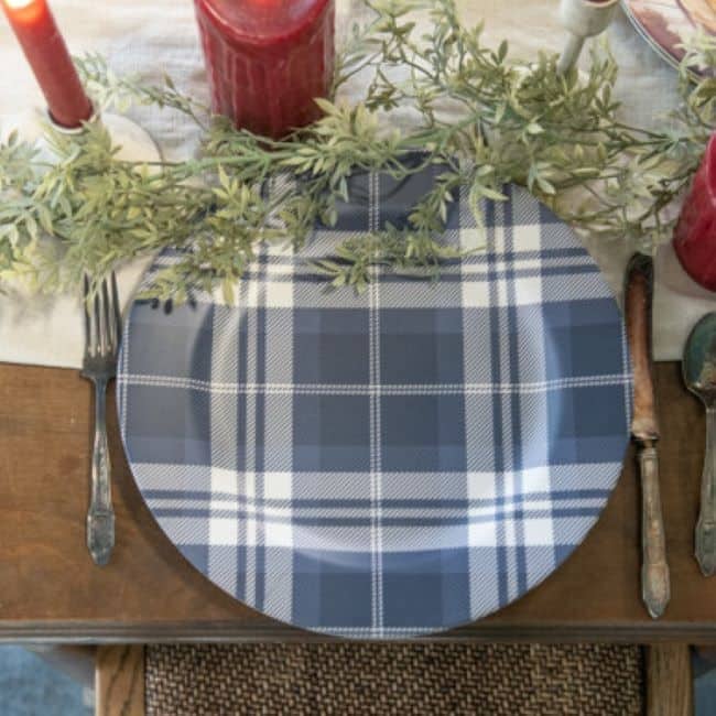 Patriotic Porch Plate & Blue Plaid Charger Plate – 4pc Sets (Plates or Chargers or Combo) - White/Blue - 4 Piece