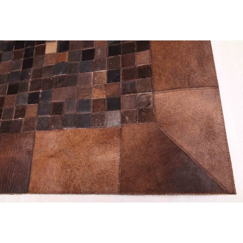 ECARPETGALLERY Handmade Cowhide Patchwork Dark Brown Leather Rug - 5'1 x 8'0