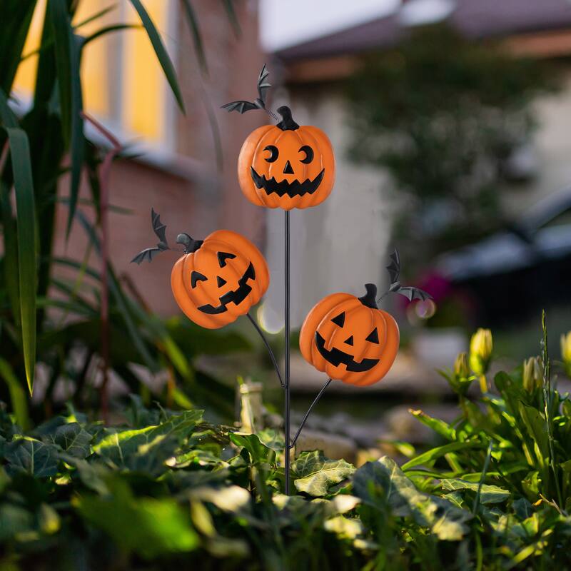 Glitzhome Halloween LED Ghost Cat Pumpkin Nutcracker Yard Stakes Standing Sign Hanging Decor