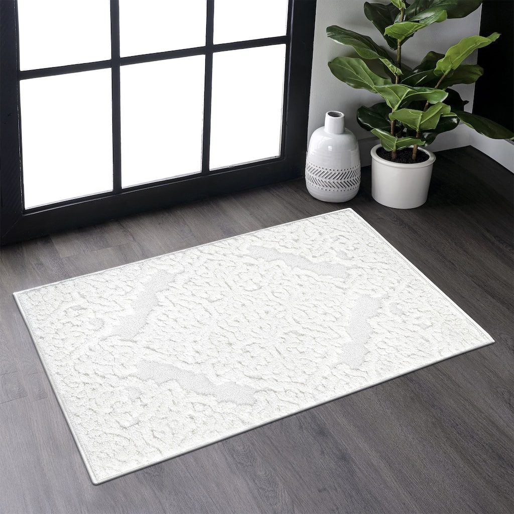 Roomfitters 2'x3' Machine Washable Boho Vintage Area Rug, Non-Slip Pet Friendly Indoor Living Room Decor Carpet - Cream