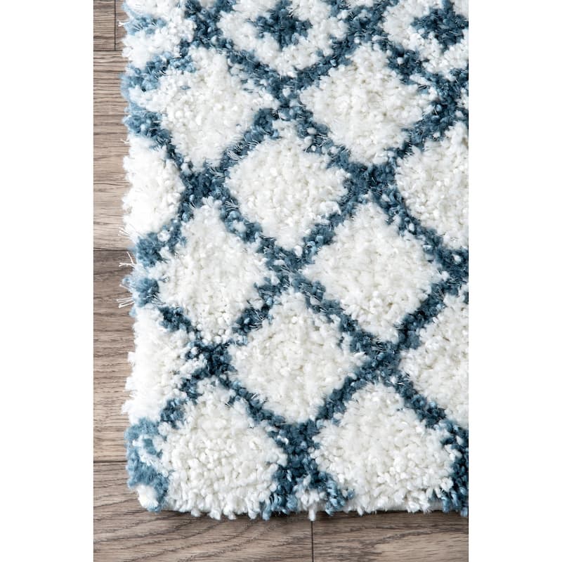 Nuloom Beige Geometric Moroccan Trellis Shag Rug