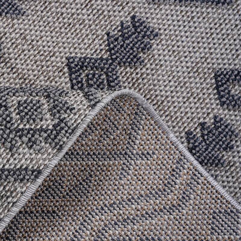 LOOM & LUXE Collection White/Gray/Traditional Indoor/Outdoor Area Rug