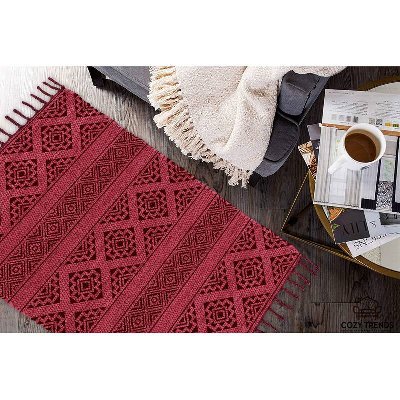 Authentic Hand-Woven Indian Cotton Rug 24''x36'' - Washable, Reversible, and Timelessly Stylish - 2'x3'
