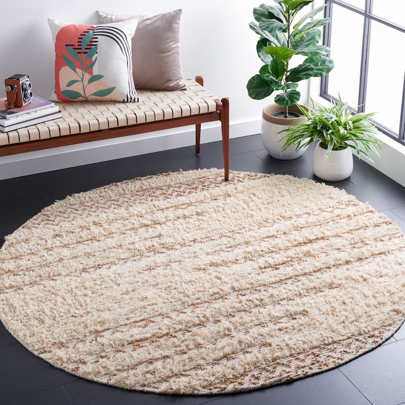 SAFAVIEH Handmade Natura Siemone Casual Wool Rug - 6' Round - Beige/Natural