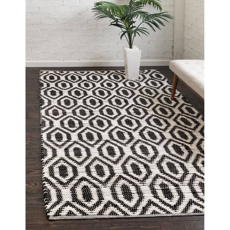 Braided Dosa Collection Area Rug - 9'x12' - White-Black