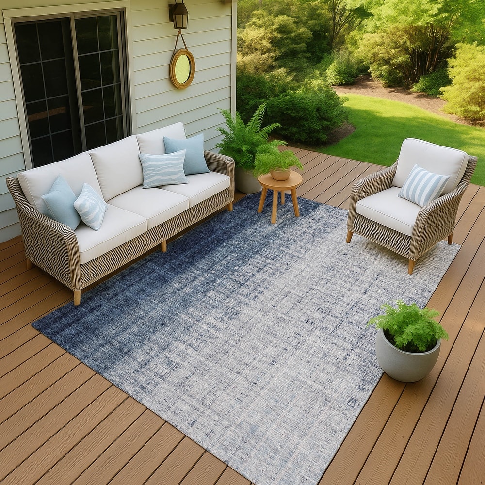 Machine Washable Indoor/ Outdoor Contemporary Ombre Chantille Rug