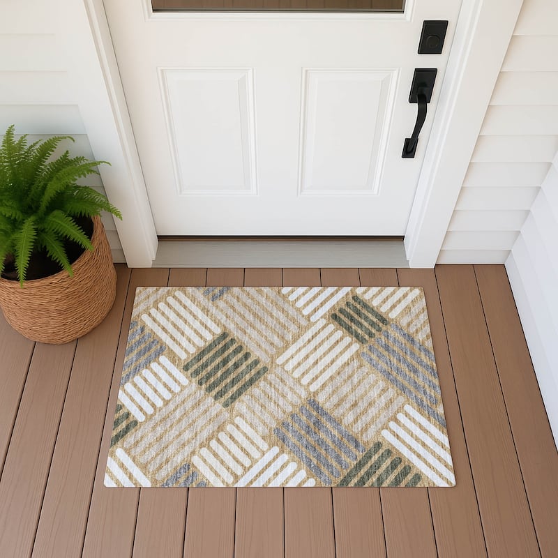 Machine Washable Indoor/ Outdoor Modern Weave Chantille Rug - Gold - 1'8" x 2'6"