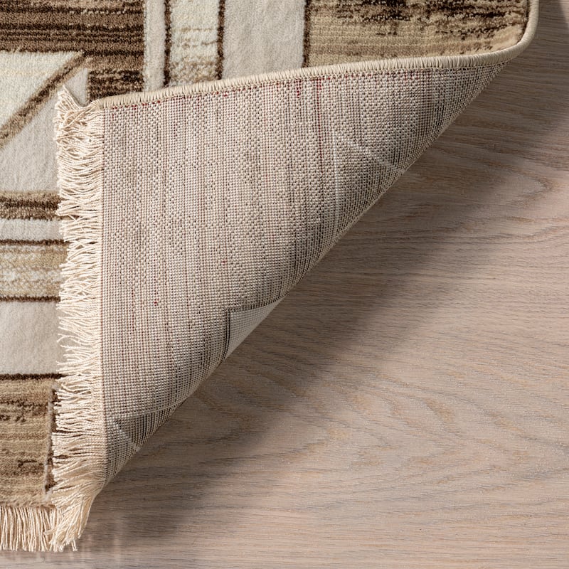 Agave Geometric Fringed Area Rug