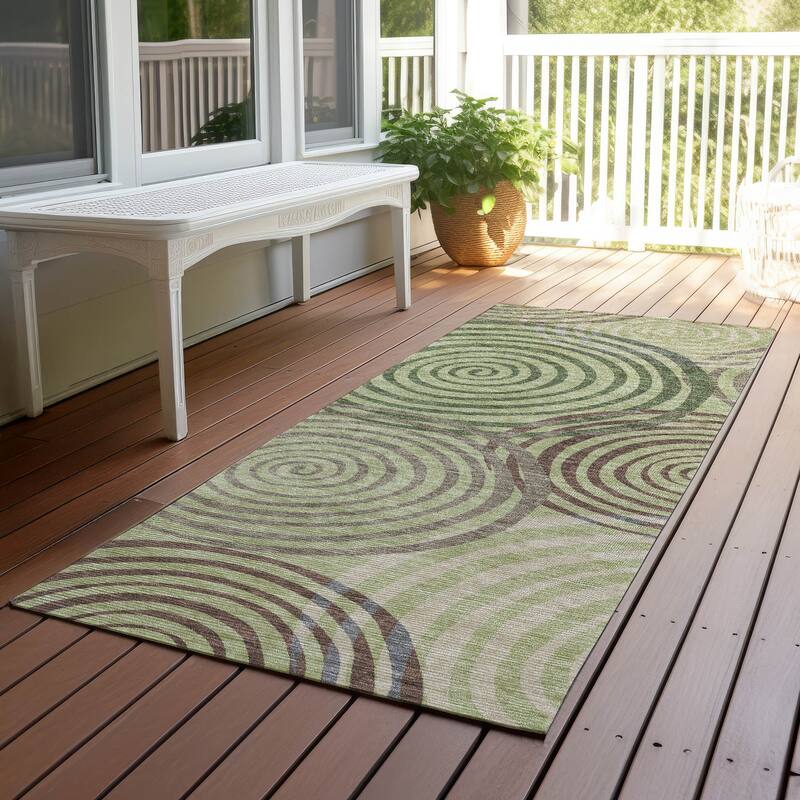 Machine Washable Indoor/ Outdoor Contemporary Swirls Chantille Rug - Aloe - 2'3" x 7'6"