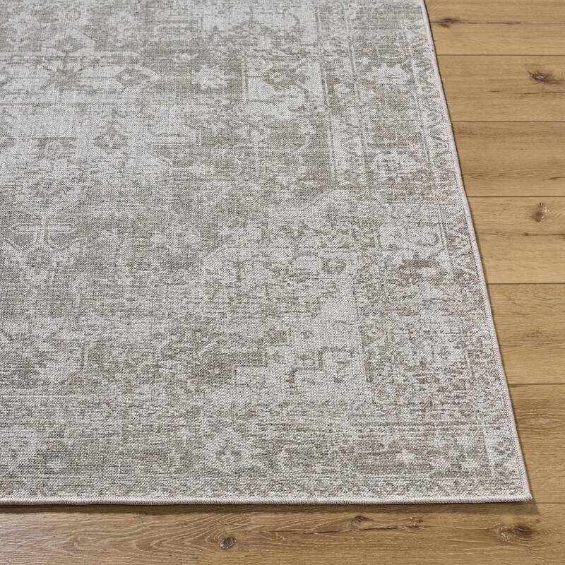 Livabliss Judie Traditional Area Rug