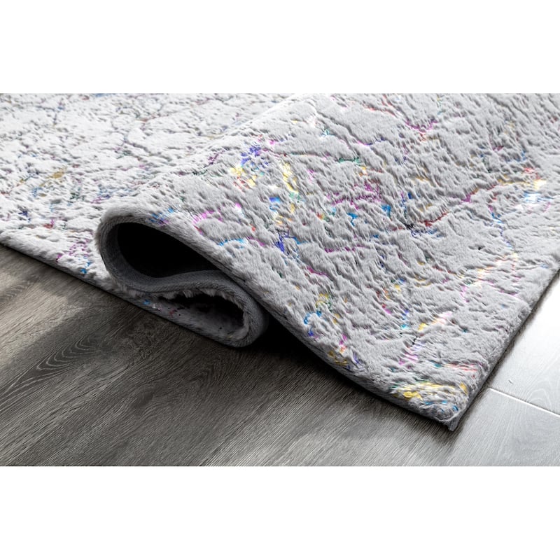 Chryso Collection Abstract Faux-Fur Rug with Foil