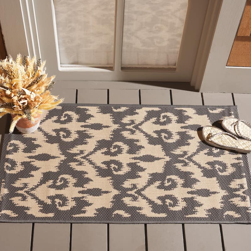 SAFAVIEH Courtyard Telke Rug