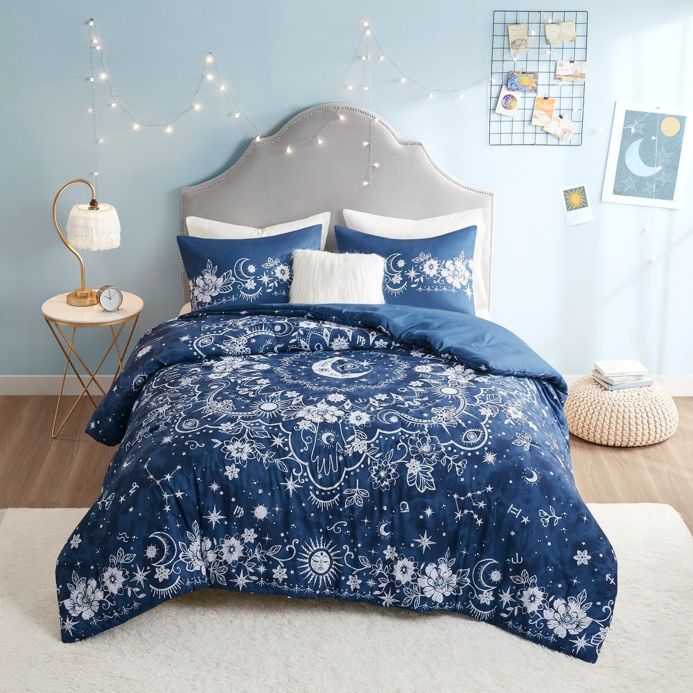 Intelligent Design Luna Navy Celestial Comforter Set
