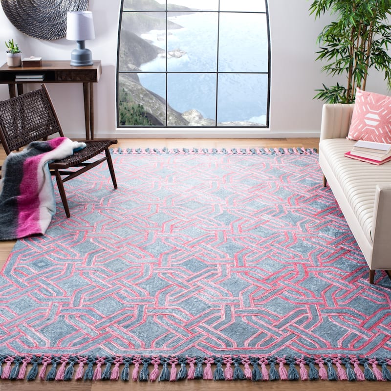 SAFAVIEH Handmade Sahara Daja Silk Tassel Rug - 8' x 10' - Pink/Grey