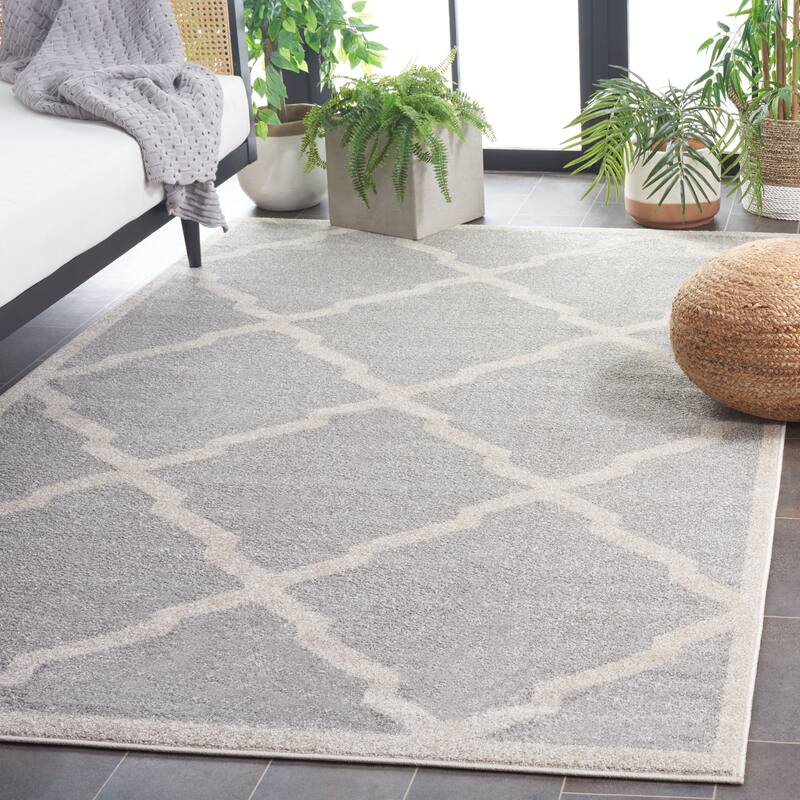 SAFAVIEH Amherst Teresinha Modern Rug