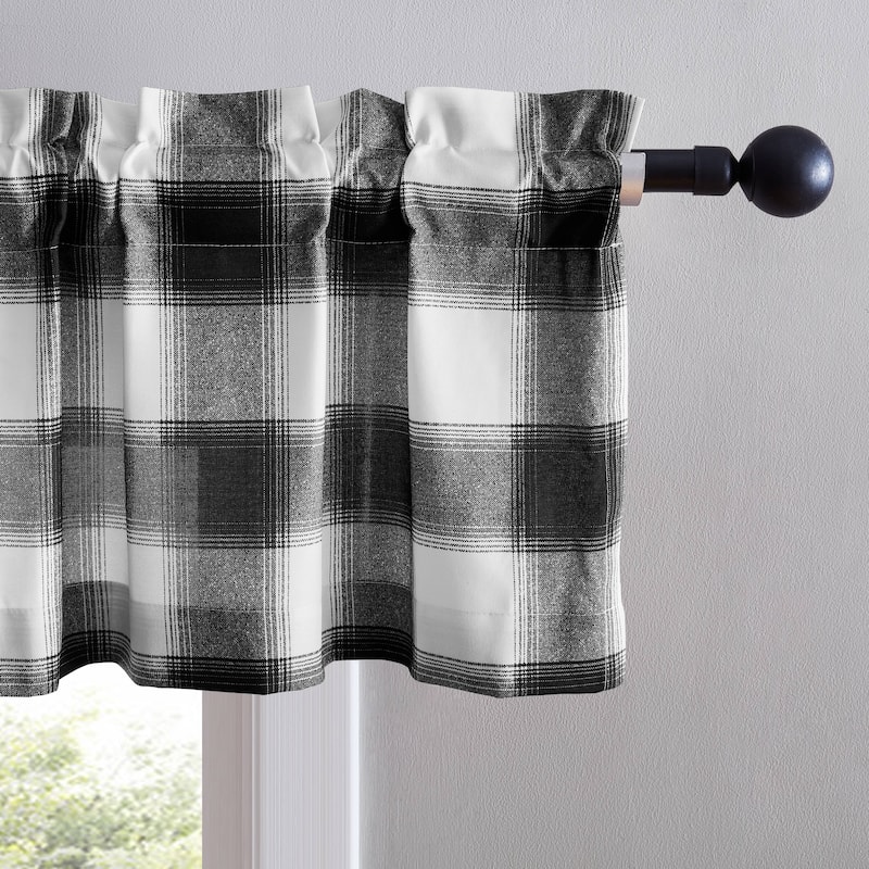 Eddie Bauer Canyon Plaid White Pole Top Window Valance - 86 x 15