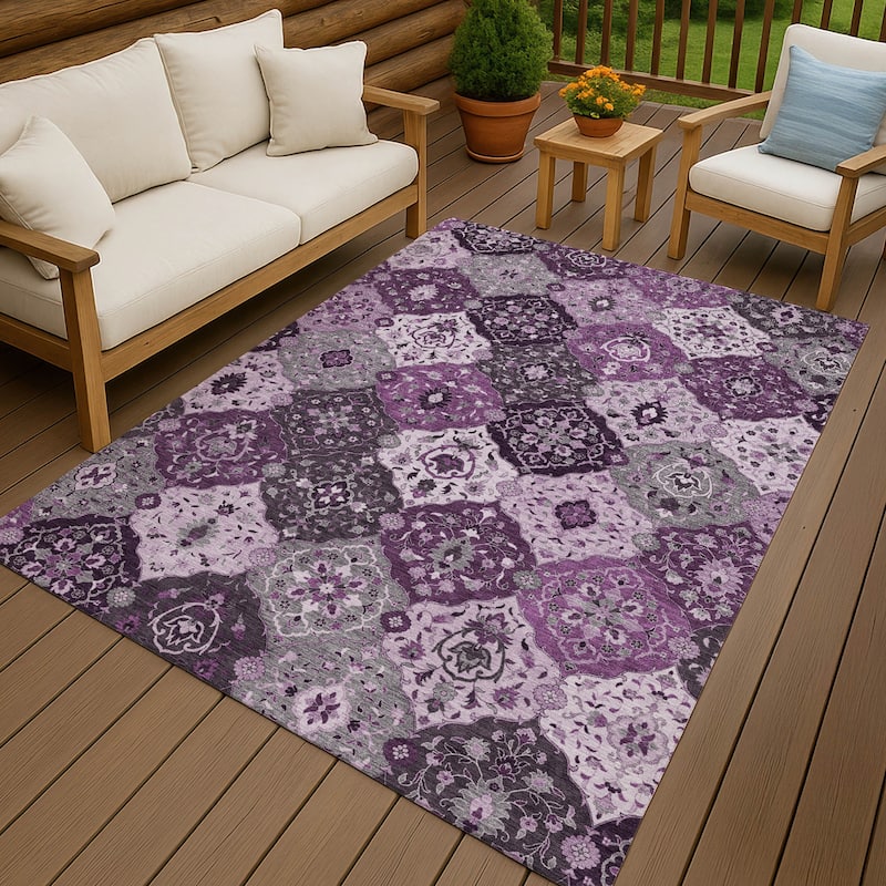 Machine Washable Indoor/ Outdoor Traditional Panel Chantille Rug