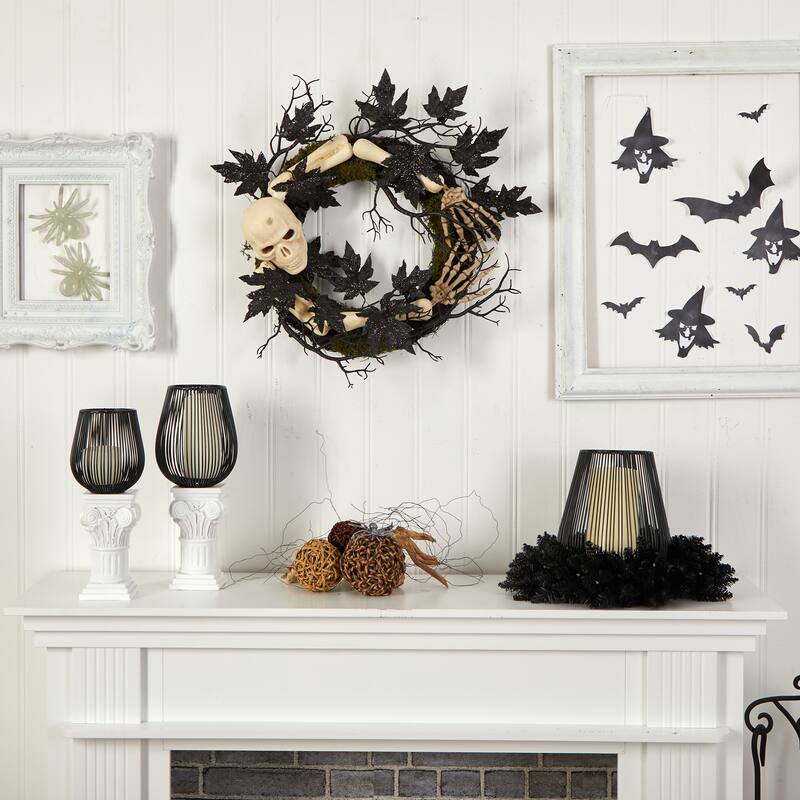 Skull and Bones Halloween Wreath, 24-Inch, Unlit