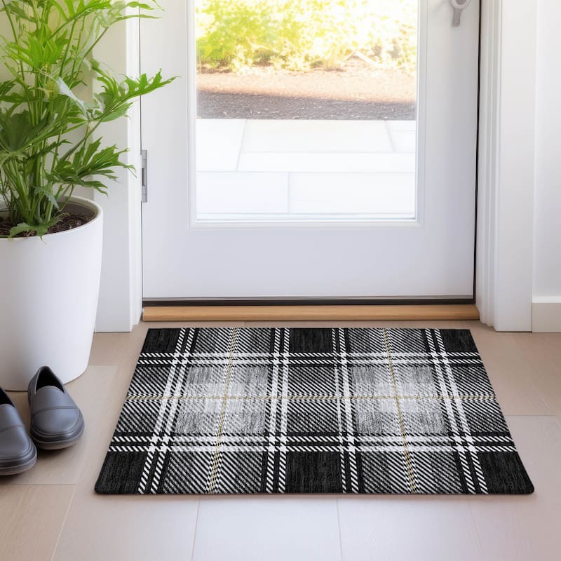 Premium Washable Super Soft Plaid Mayfield Rug - Black - 1'8" x 2'6"