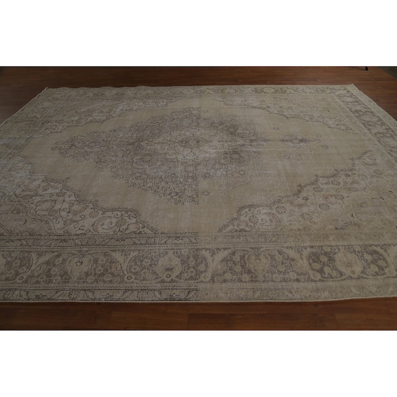 Traditional Medallion Tabriz Persian Vintage Wool Carpet - 9'7" x 12'7"