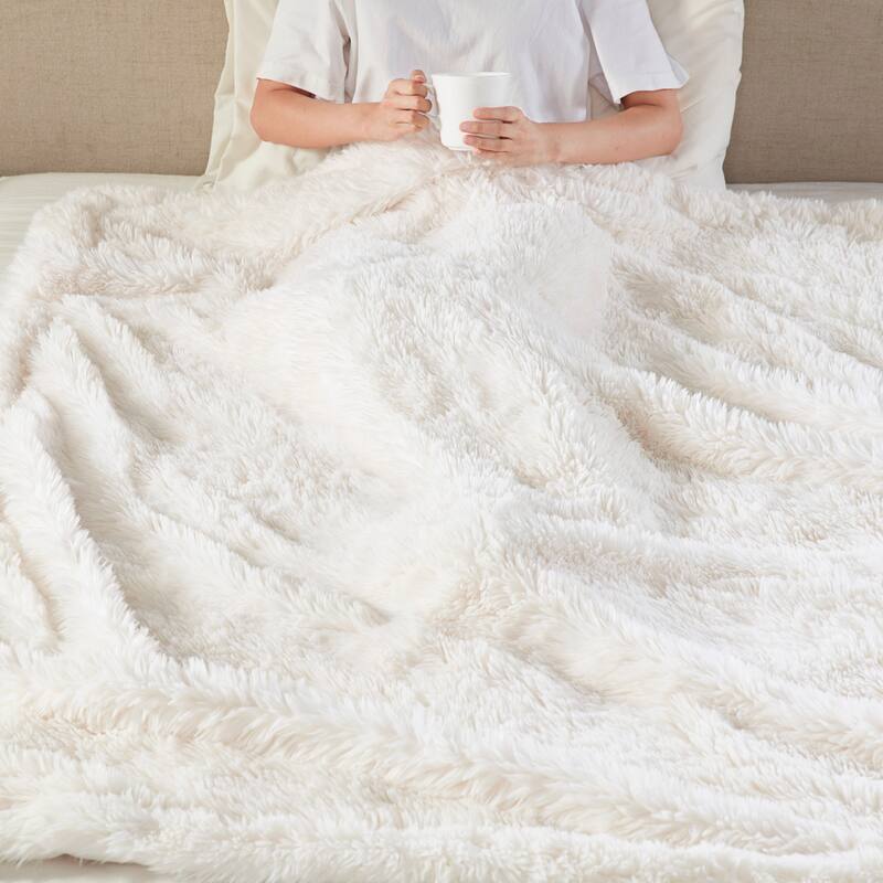 Madison Park Amaya Faux Fur Throw 50x60"