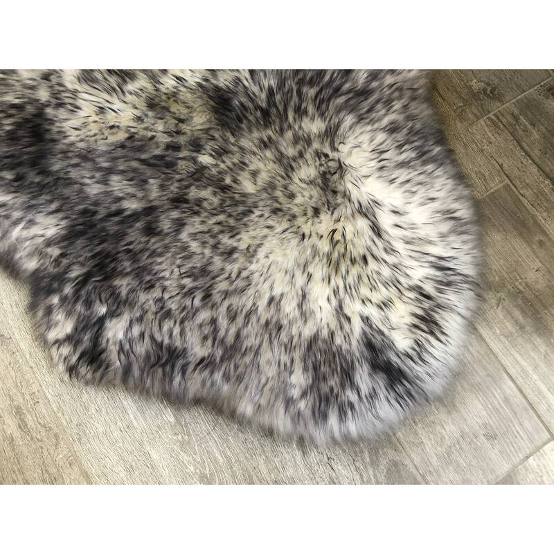 Dynasty Natural 4-Pelt Luxury Long Wool Sheepskin Shag Rug