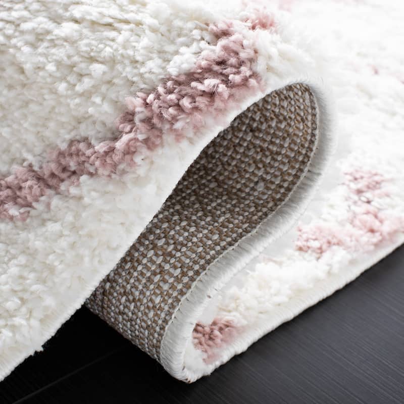 SAFAVIEH Berber Shag Ilmie Light Grey/Cream Rug