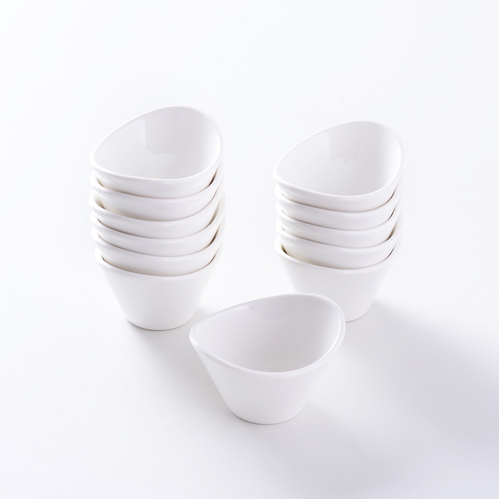 https://ak1.ostkcdn.com/images/products/is/images/direct/341d867df9b97c1e605c8bc2c491437071fea267/2.6%27%27-White-Porcelain-Ramekins-Souffle-Dishes-Baking-Cups-Set-of-12.jpg