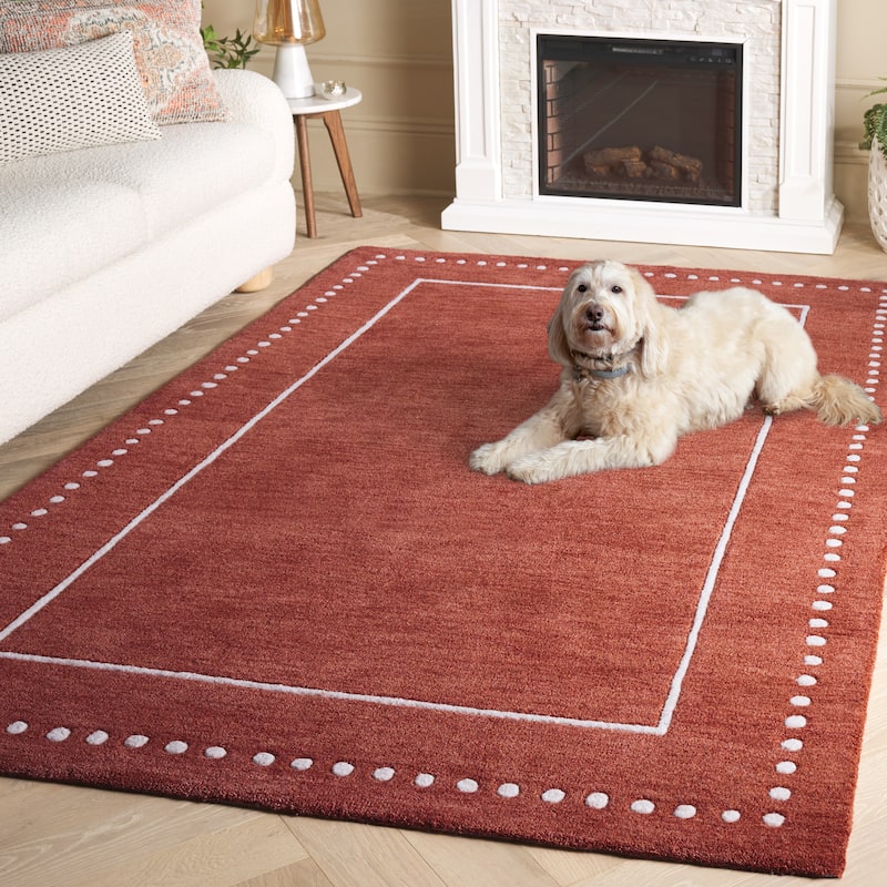 SAFAVIEH Handmade Bella Alverta Dotted Border Wool Rug