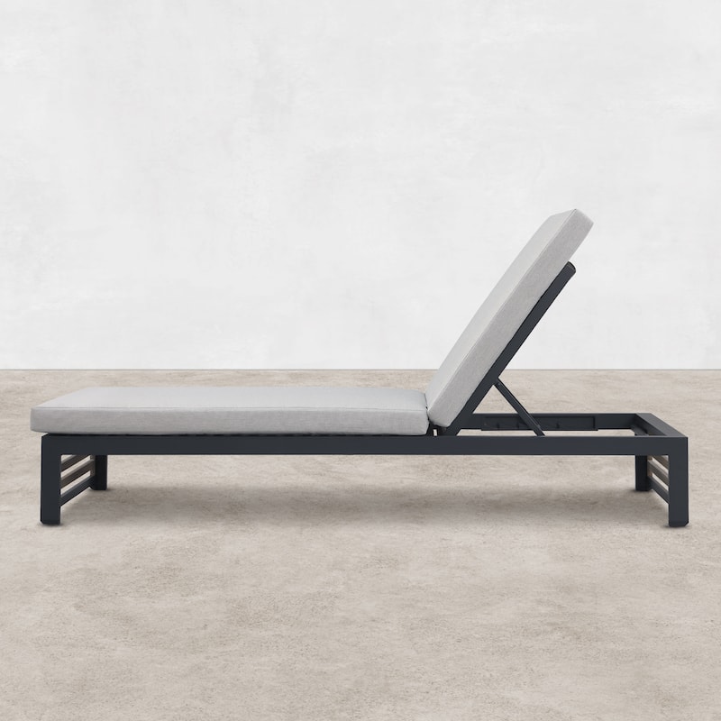 Cadora Outdoor Chaise Lounge ( Set of 2)