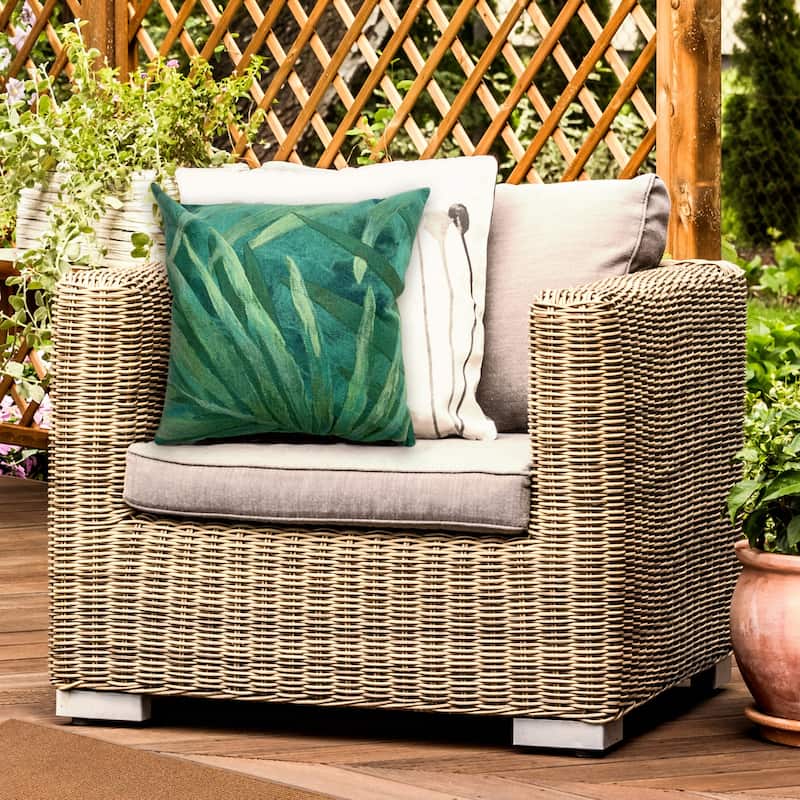 Liora Manne Visions III Tropical Leaf Indoor/Outdoor Pillow