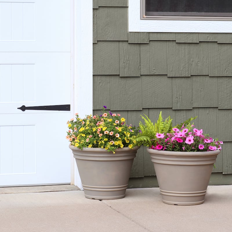 Sunnydaze Franklin Outdoor Flower Pot Planter - Beige - 20-Inch - 2-Pack - 2 Planters
