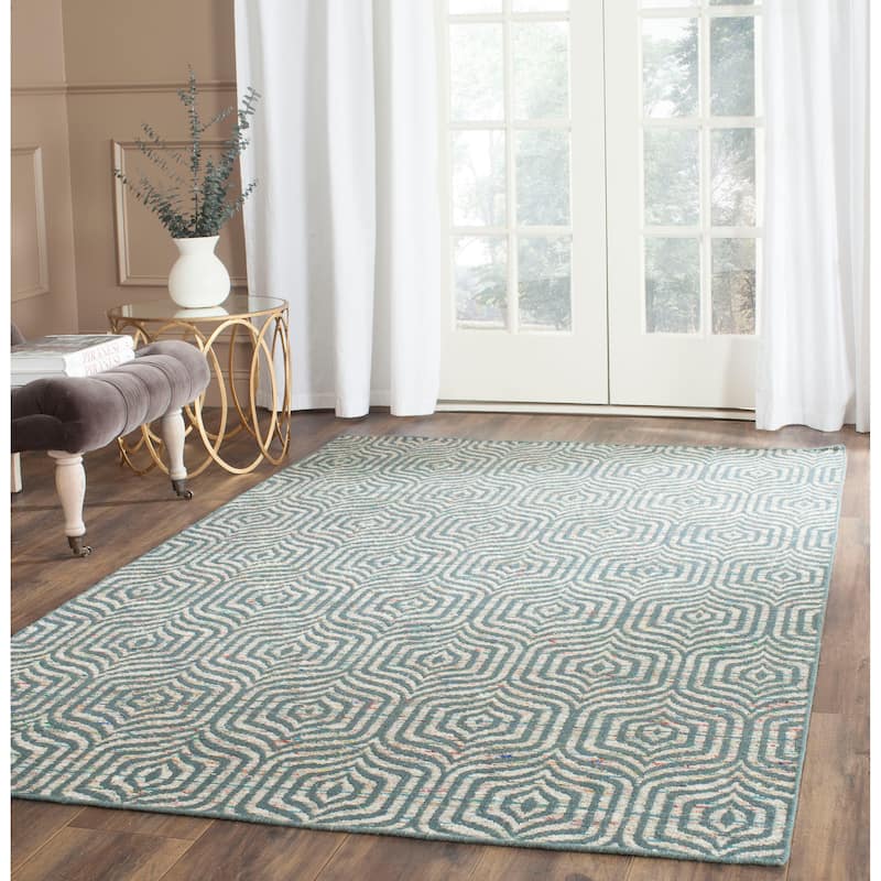SAFAVIEH Handmade Straw Patch Chanel Modern Wool Rug - 6' x 9' - Blue/Multi