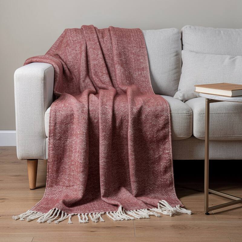 HomeRoots 50" X 60" Brick Red And White Chevron Cotton Throw Blanket with Fringe - Throw - Brick Red/White