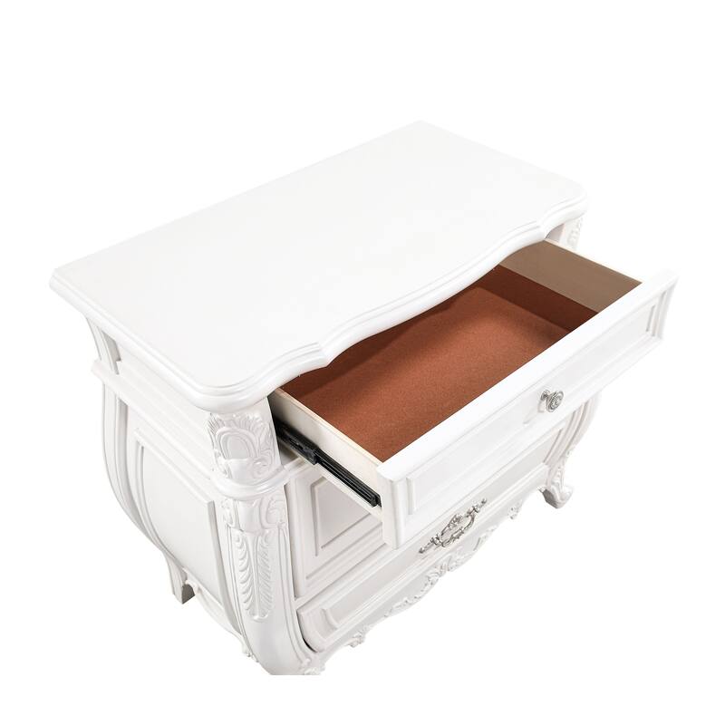Modern Style 3-Drawer Night stand Made with Wood