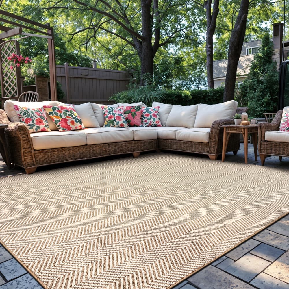 World Rug Gallery Herringbone Stripe Indoor / Outdoor Reversible Area Rug