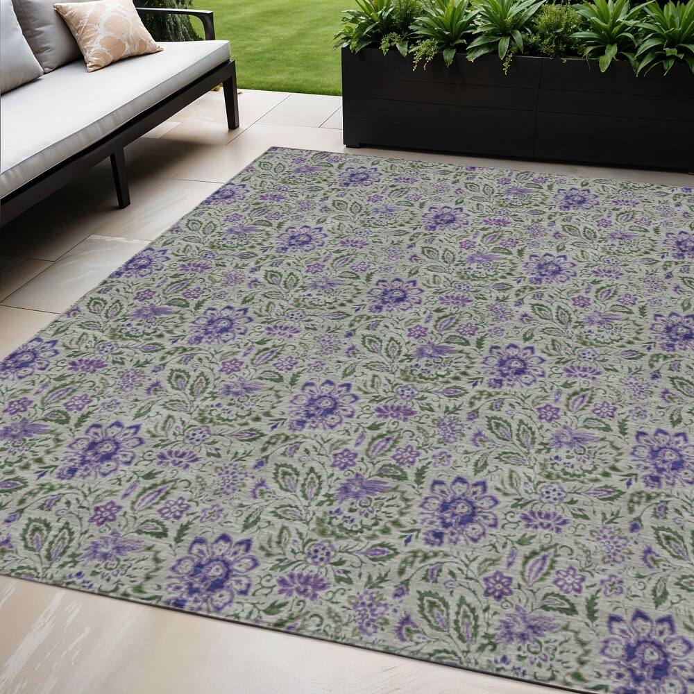 HomeRoots Floral Transitional Rectangle Outdoor Rug