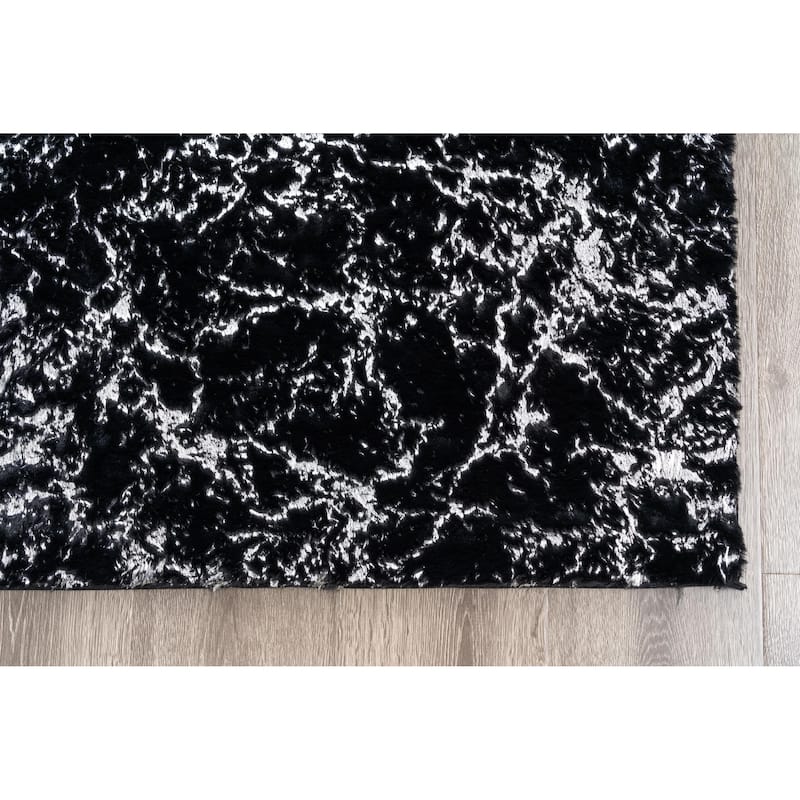 Chryso Collection Abstract Faux-Fur Rug with Foil