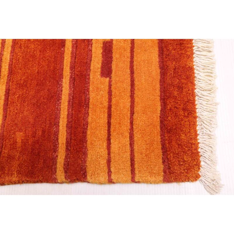 ECARPETGALLERY Hand-knotted Opulence Dark Red Wool Rug - 5'8 x 7'10