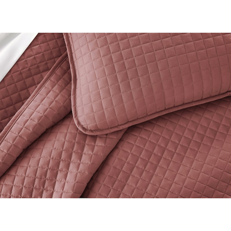 Vilano Oversized 3 piece Quilt Set by Southshore Fine Linens