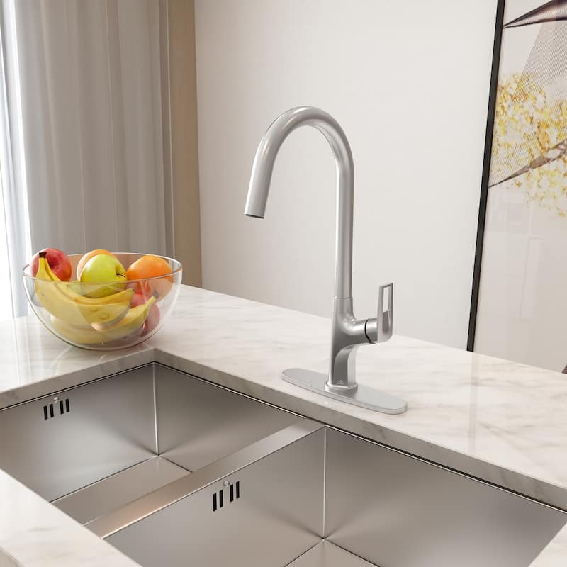 Kitchen Sink Faucet Single-Handle Pull-Out Sprayer Kitchen Faucet - Brushed Nickel