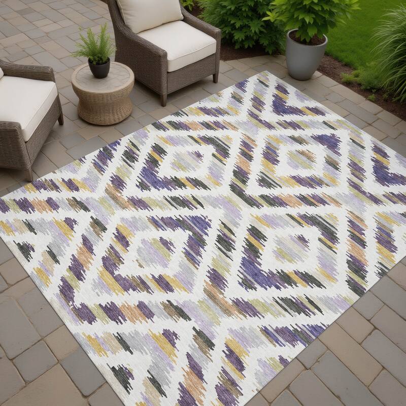 Machine Washable Indoor/ Outdoor Global Diamdon Chantille Rug