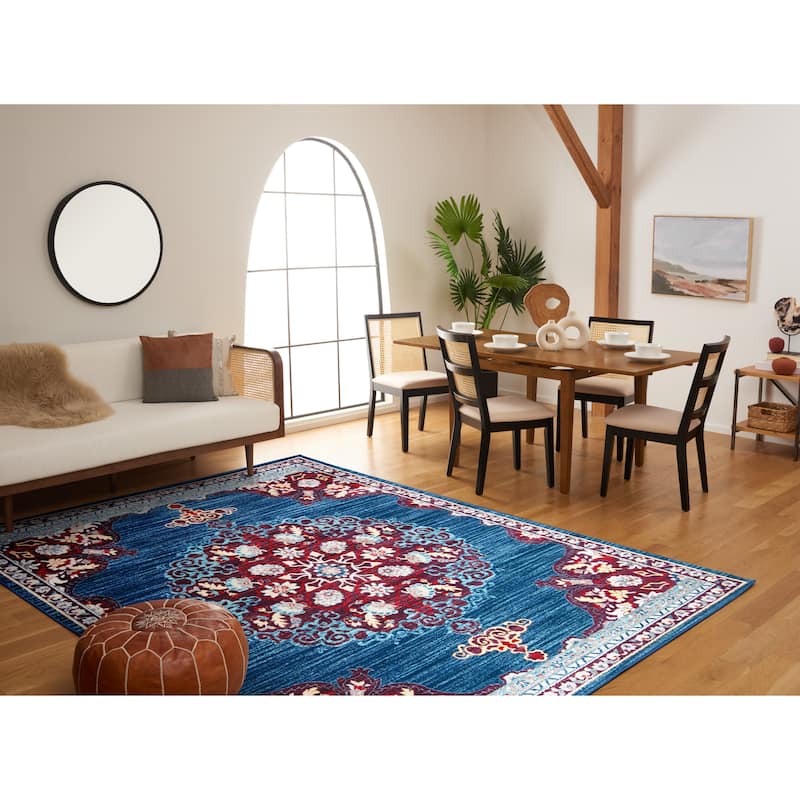 SAFAVIEH Brentwood Coralyne Traditional Oriental Rug