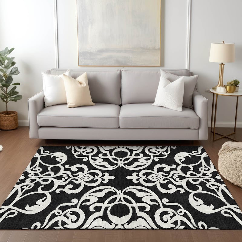 Machine Washable Indoor/ Outdoor Damask Glam Chantille Rug
