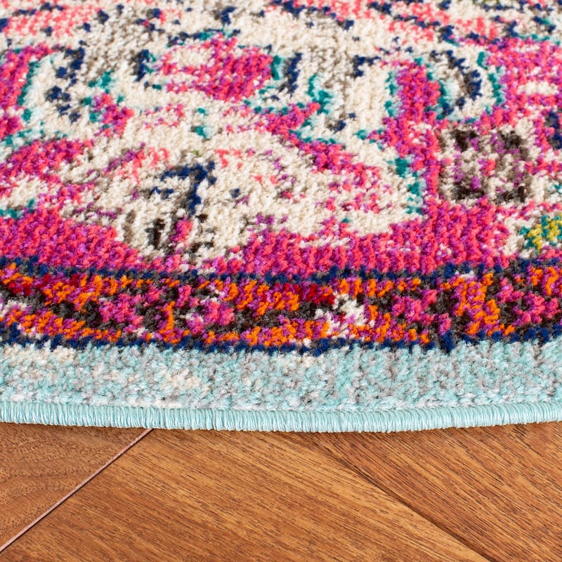 SAFAVIEH Madison Sabire Boho Medallion Distressed Rug