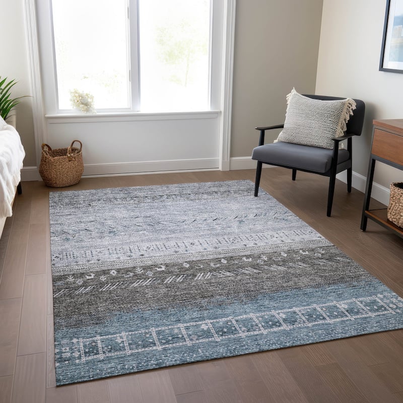 Machine Washable Indoor/ Outdoor Modern Global Chantille Rug