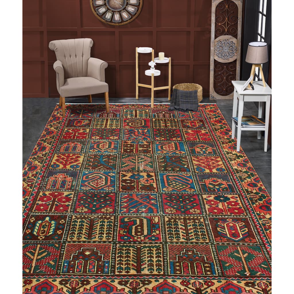 Fine Vintage Bakhtiari Nicolette Red/Brown Rug - 6'5" x 9'4"