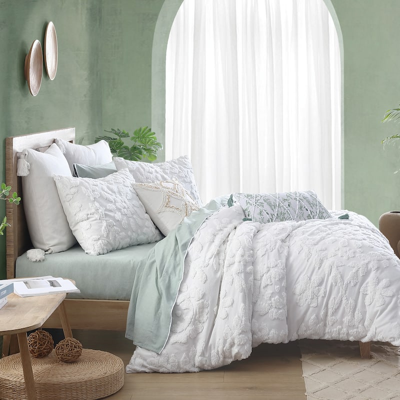 Peri Home Chenille Laurel Comforter Set
